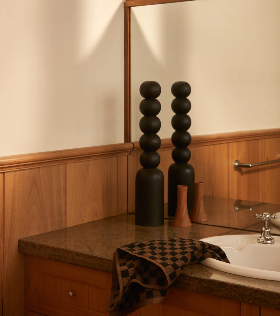 Josephine Hand Towel | Tabac + Noir