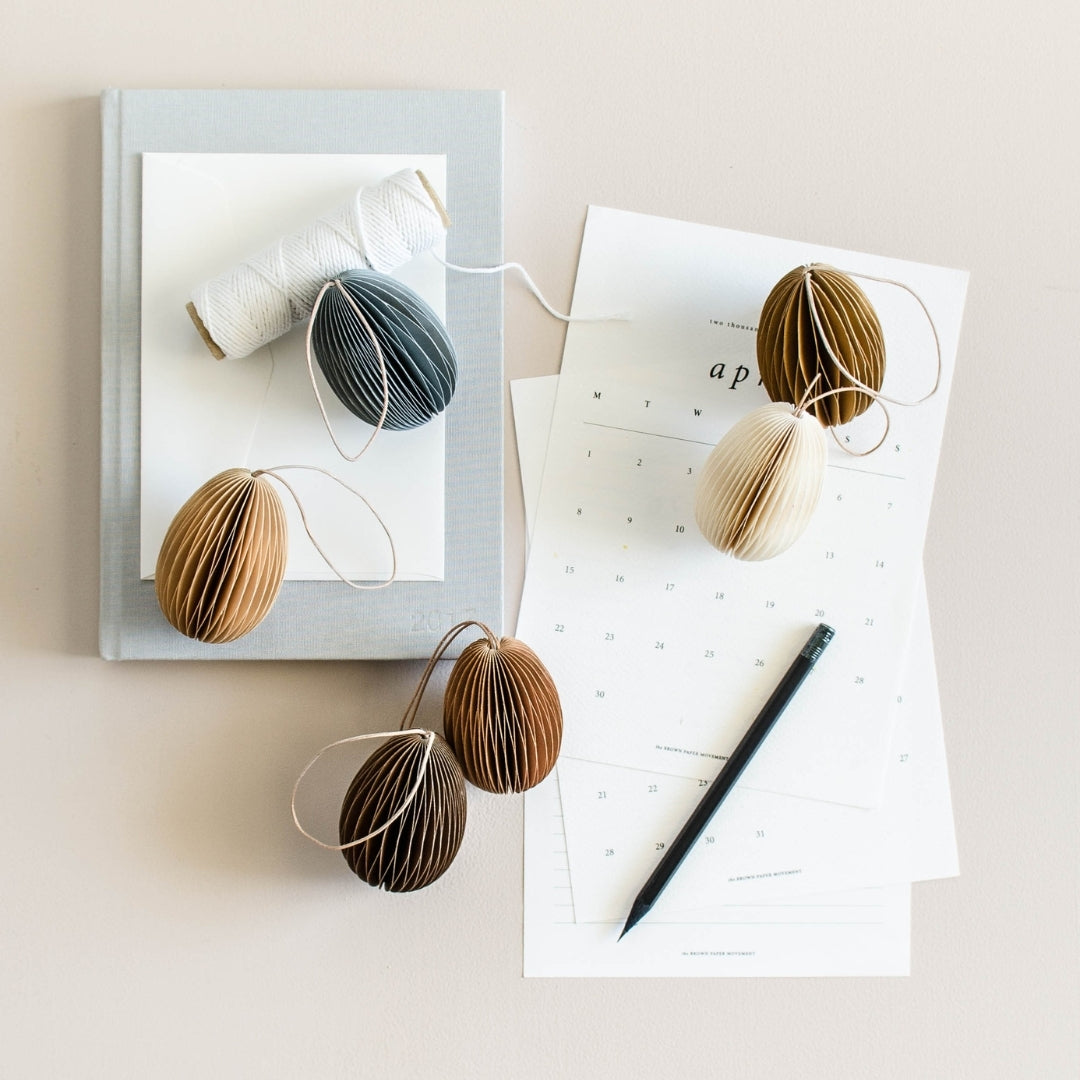 Hanging Easter Egg | Clay
