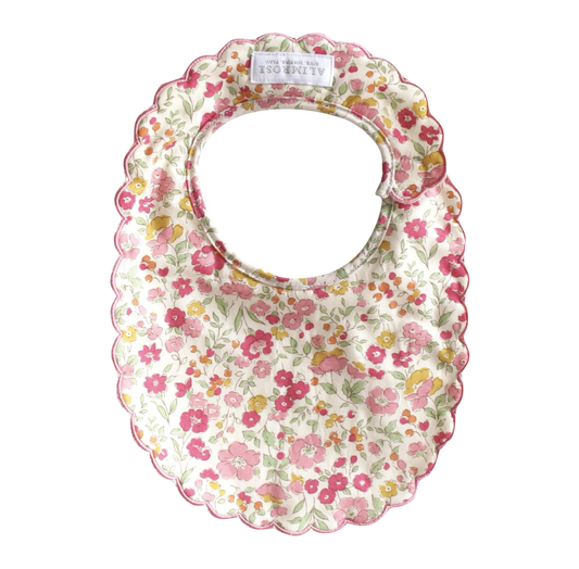 Scallop Bib | Rose Garden
