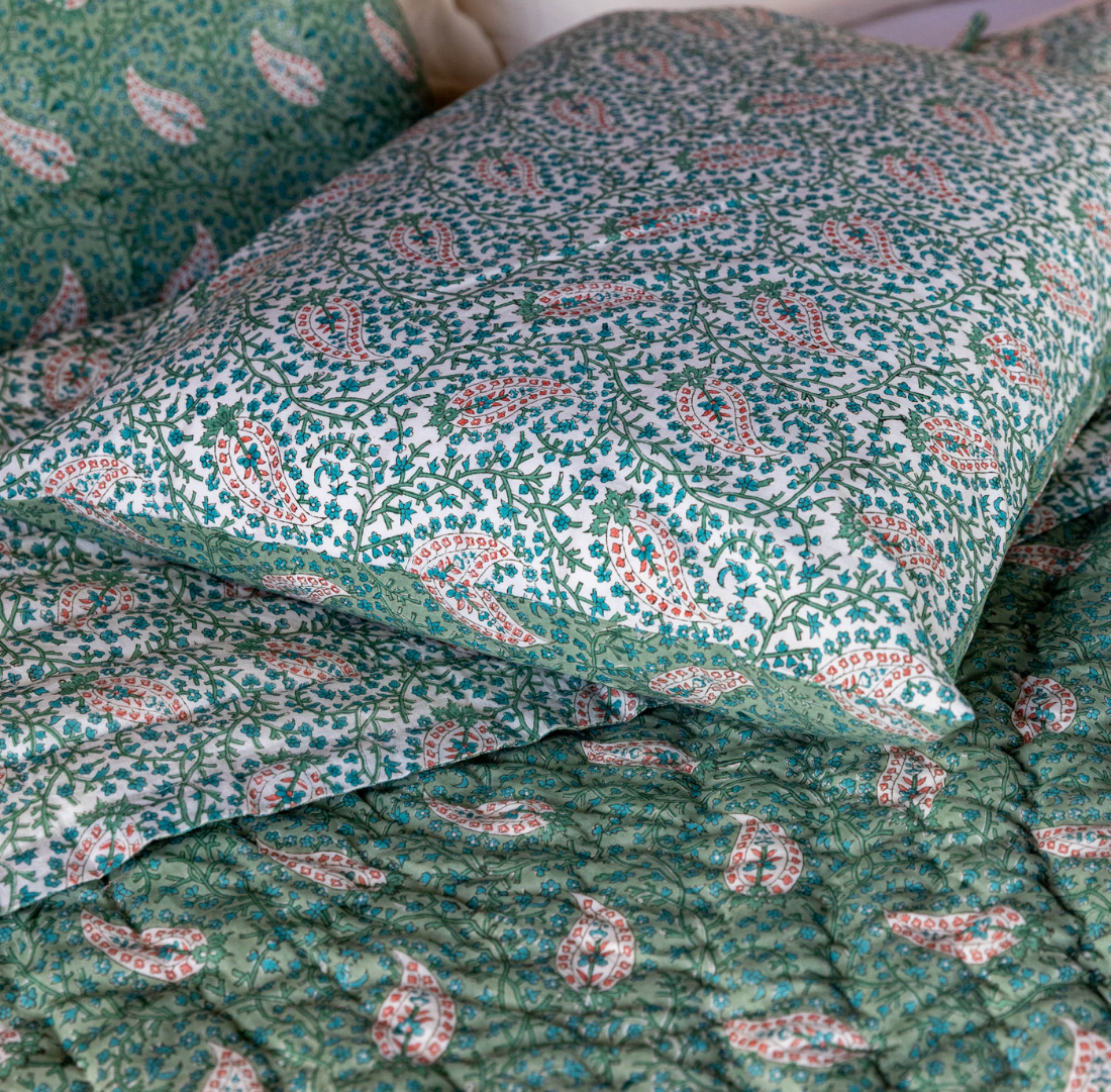 Flower Paisley Quilt | King