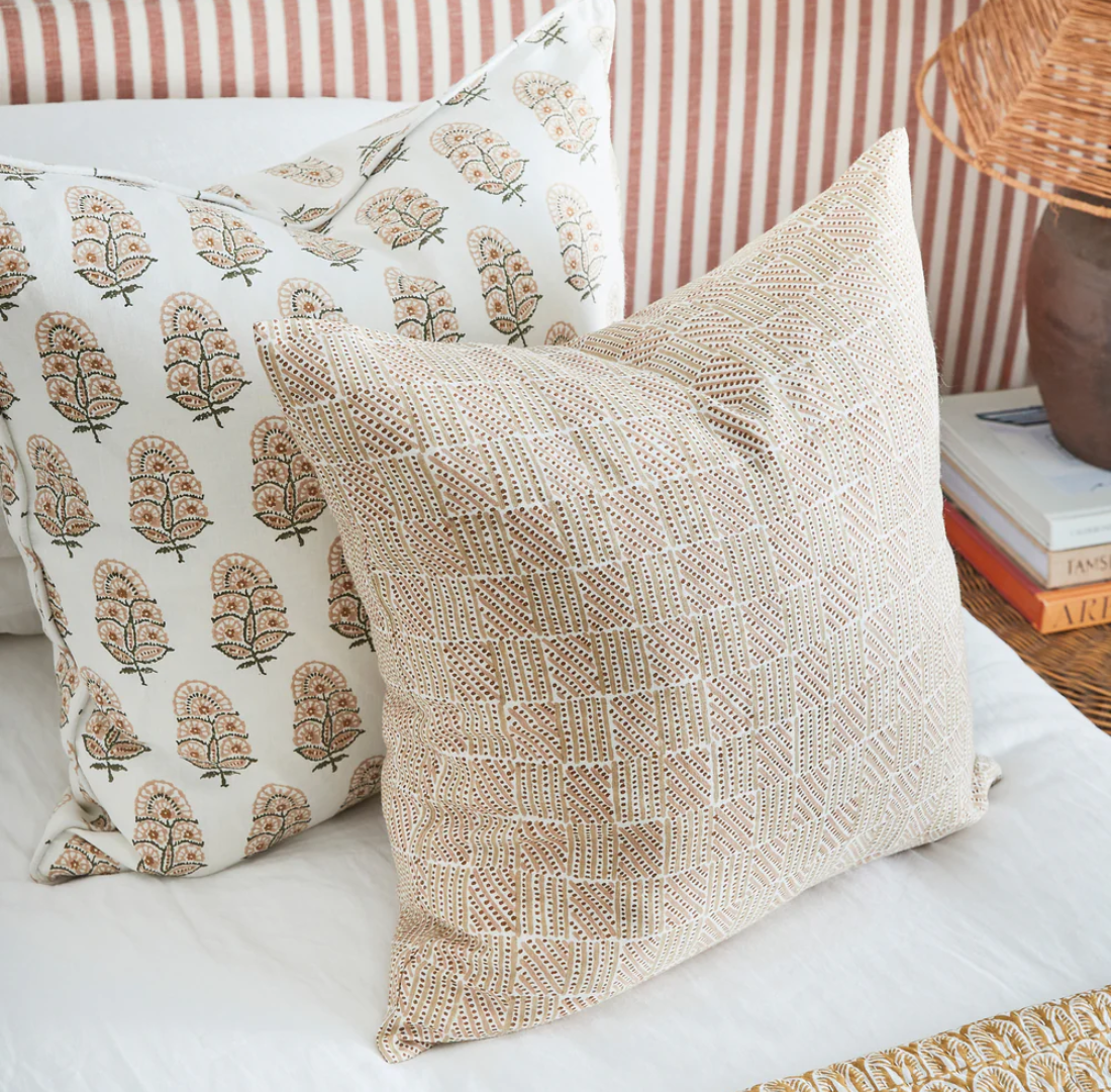 Zardosi Shell | 55x55cm