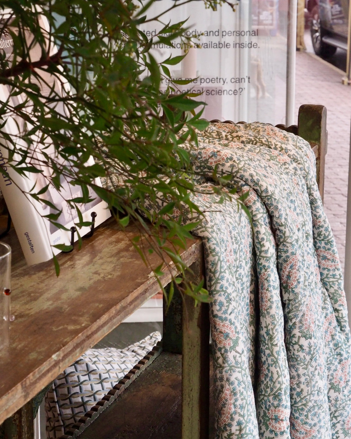 Flower Paisley Quilt | 220 x 245cm
