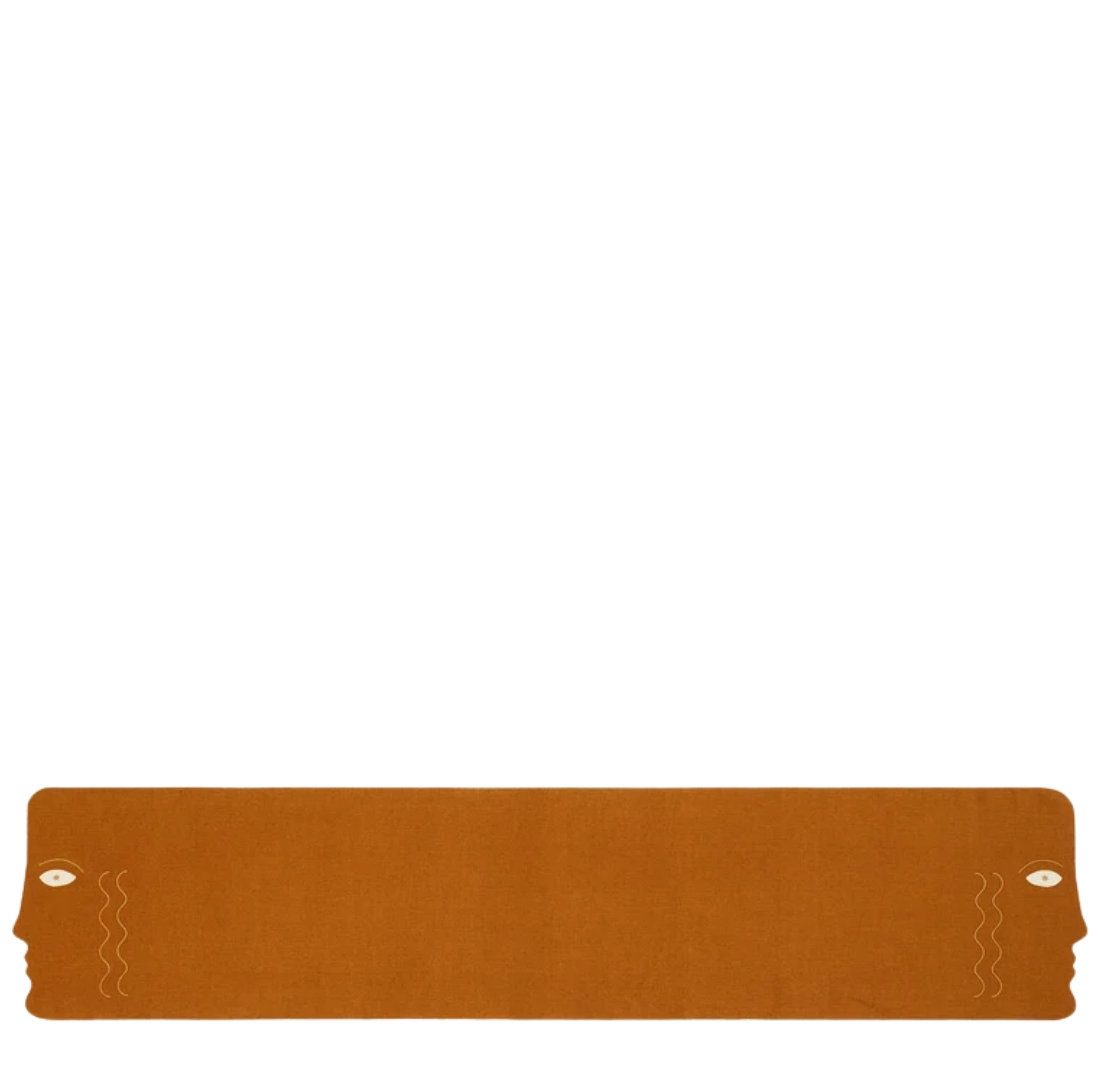 Tête à Tête Table Runner