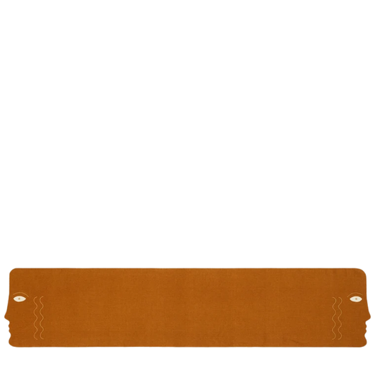 Tête à Tête Table Runner