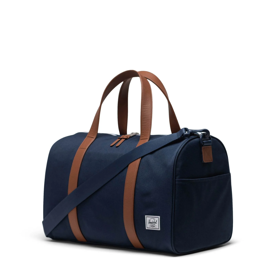 Herschel Novel Carry On Duffle 43L | Navy