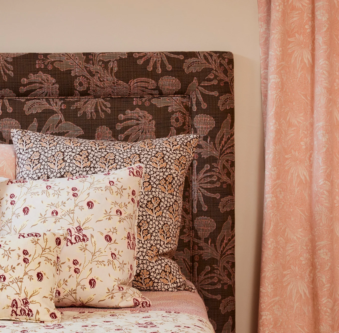 Pea Flower | Pink | 50 x 50 | 30% Off