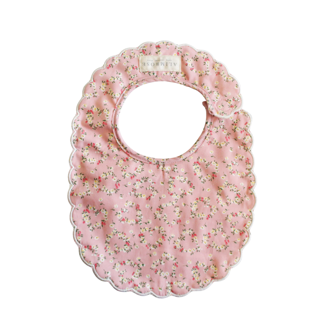 Scallop Bib | Posy