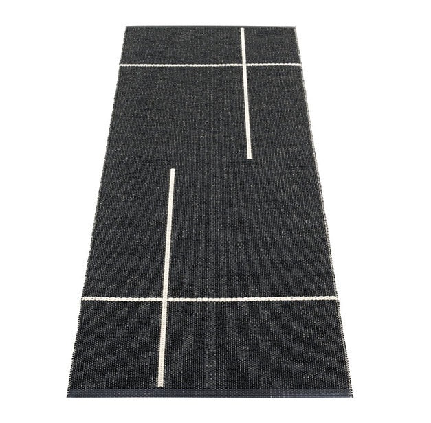 Fred Rug | Black | 180 x 70cm