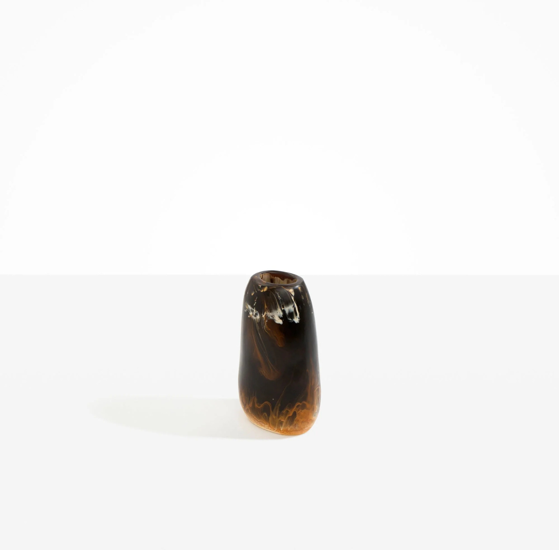 Pebble Vase | Dark Horn | Small