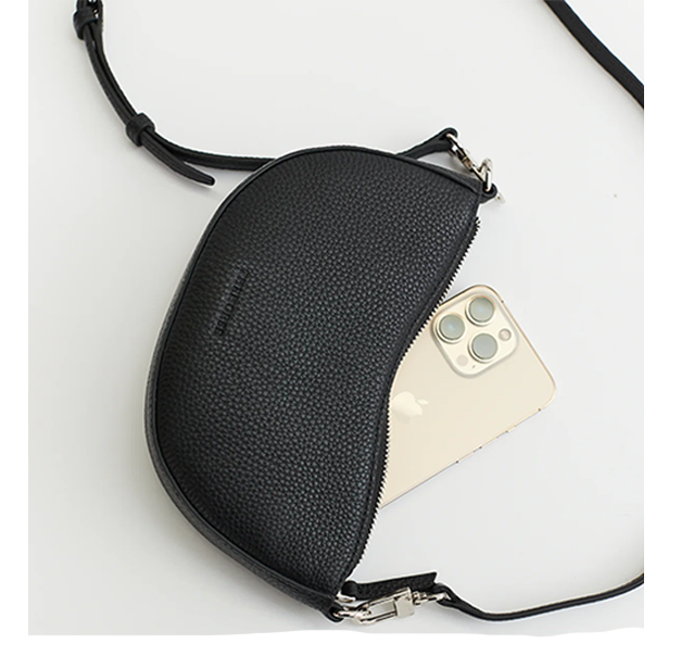 River Crossbody | Black