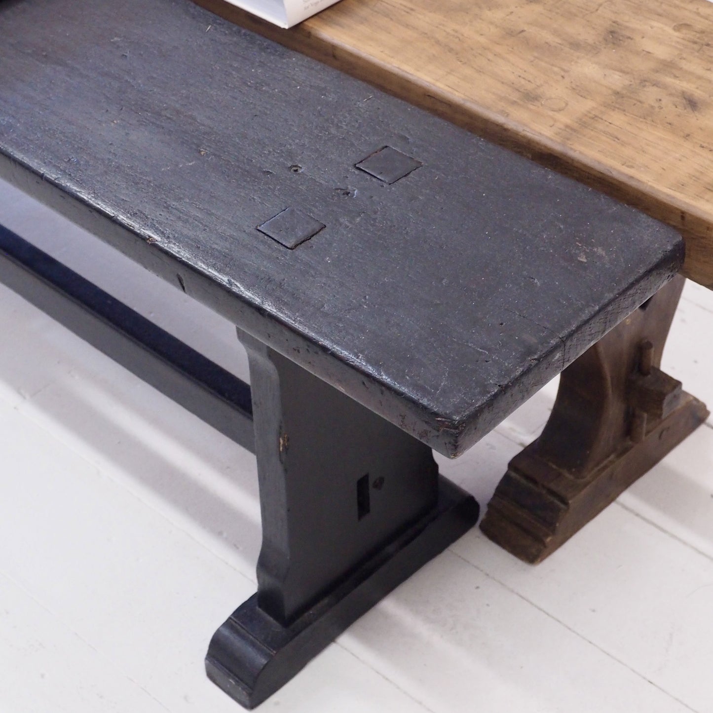 Oak Bench | Black